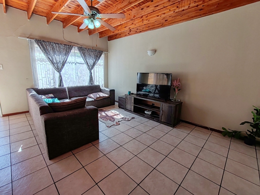 2 Bedroom Property for Sale in Potchefstroom North West